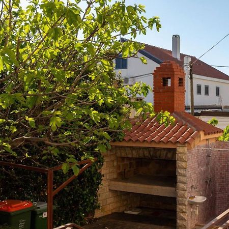 Three Bedroom Apartment In Biograd بيوغْغاد نا موغو المظهر الخارجي الصورة