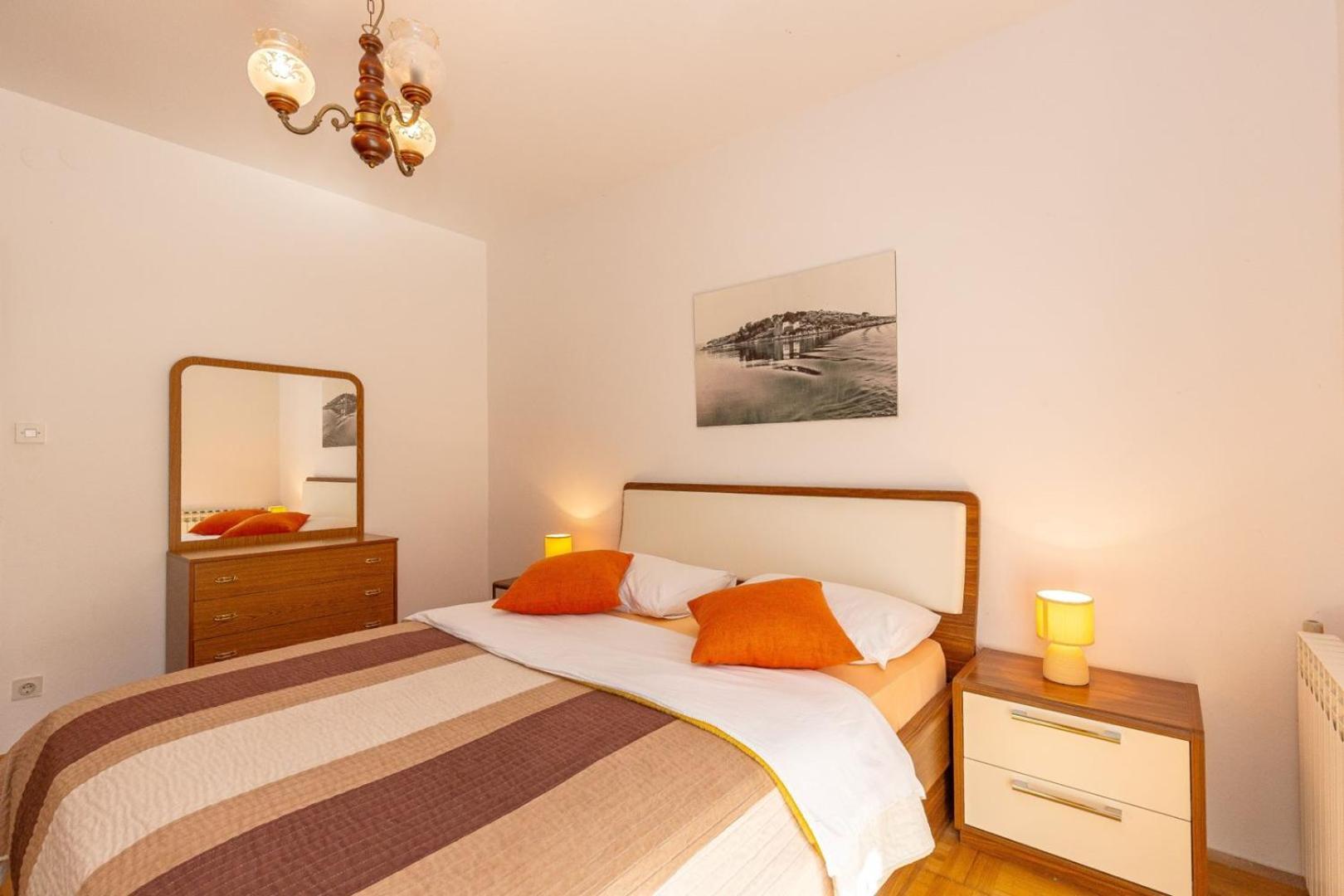 Three Bedroom Apartment In Biograd بيوغْغاد نا موغو المظهر الخارجي الصورة